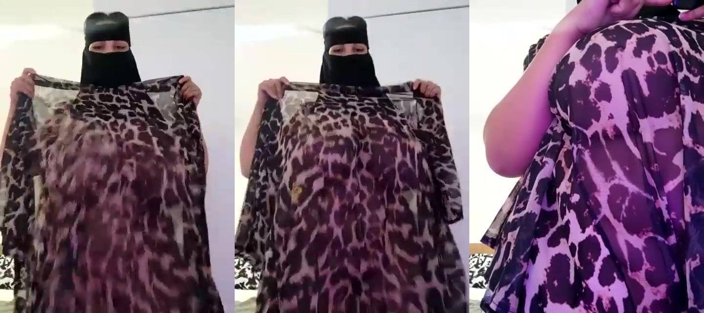 شوفني وانا بهز بزازي وطيزي الكبيرة في الايف